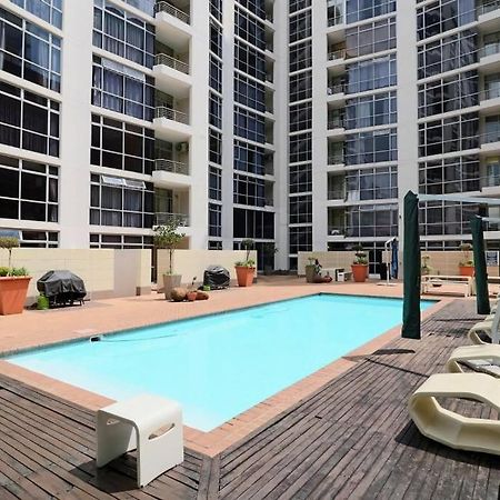 Upmarket Sandton Hydro Park Apartments Йоханнесбург Экстерьер фото