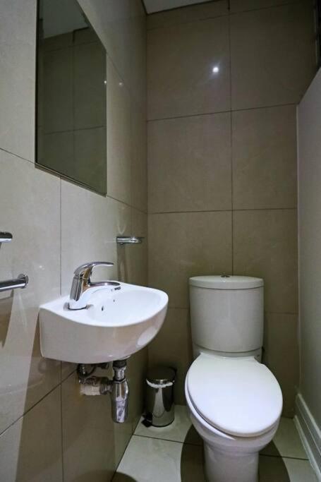 Upmarket Sandton Hydro Park Apartments Йоханнесбург Экстерьер фото